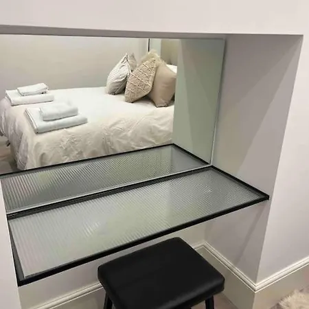 The Boathouse 2 Bedroom In Ripon