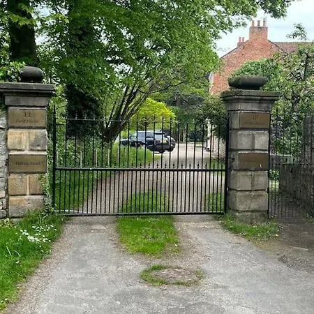 The Boathouse 2 Bedroom In *