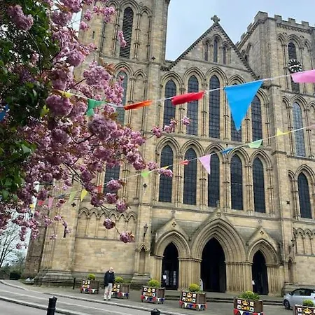 The Boathouse 2 Bedroom In Casa de Férias